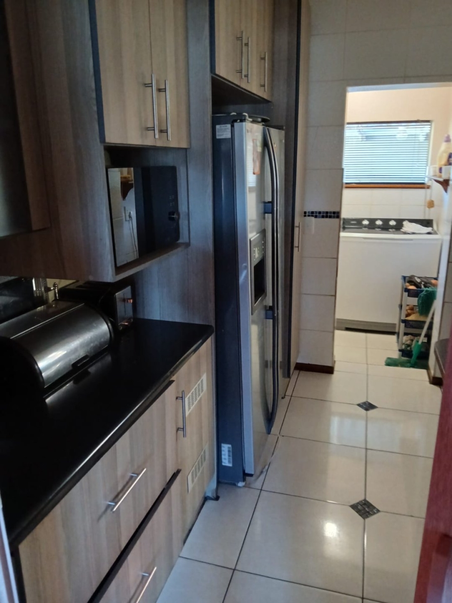 4 Bedroom Property for Sale in Haven Hills Eastern Cape